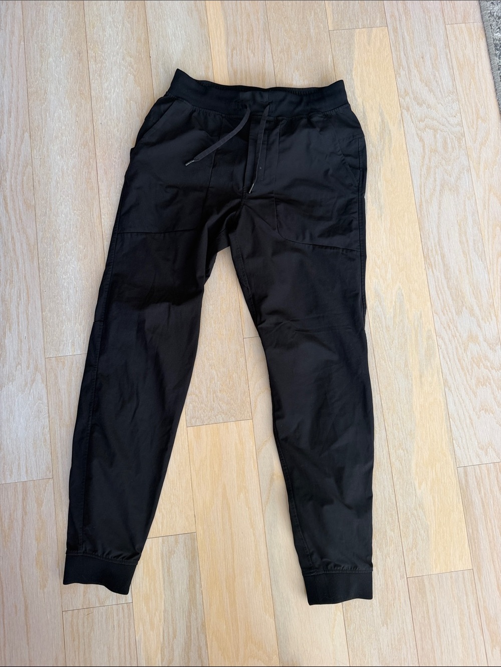 Men's Lululemon Black Jogger Pants - Comfortable Everyday Fit